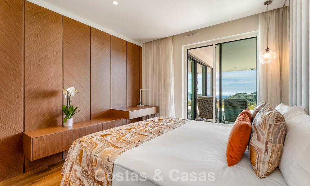 Modern, luxueus tuinappartement te koop met panoramisch zicht op de kust i/e gated boutique complex nabij Marbella stad 794497