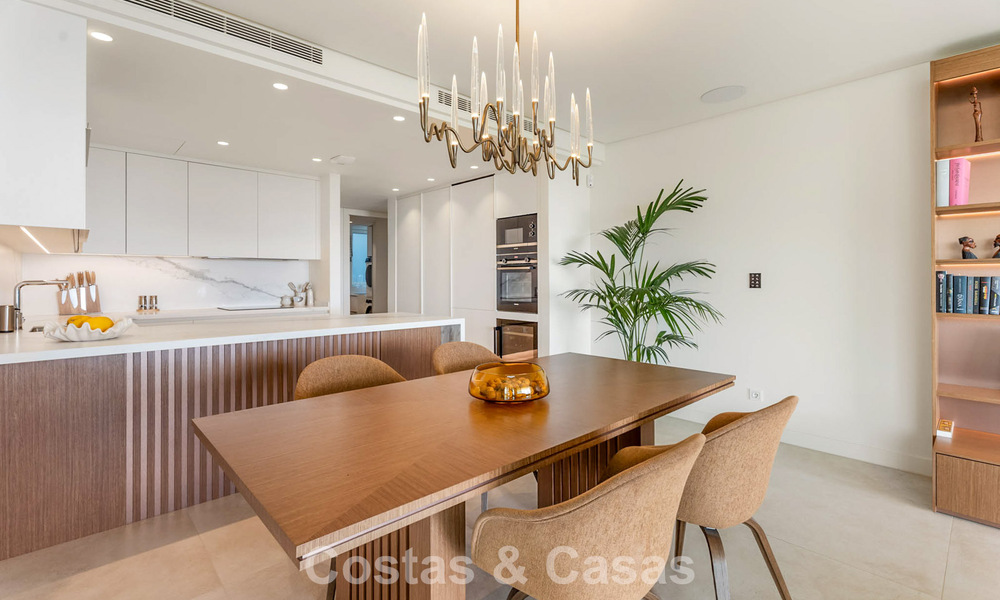 Modern, luxueus tuinappartement te koop met panoramisch zicht op de kust i/e gated boutique complex nabij Marbella stad 794507