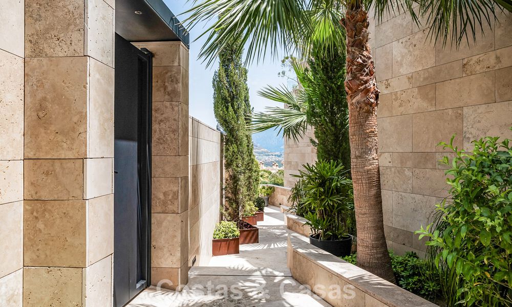 Modern appartement met villakarakter te koop met zeezicht in een exclusief complex in La Quinta, Marbella - Benahavis 794514