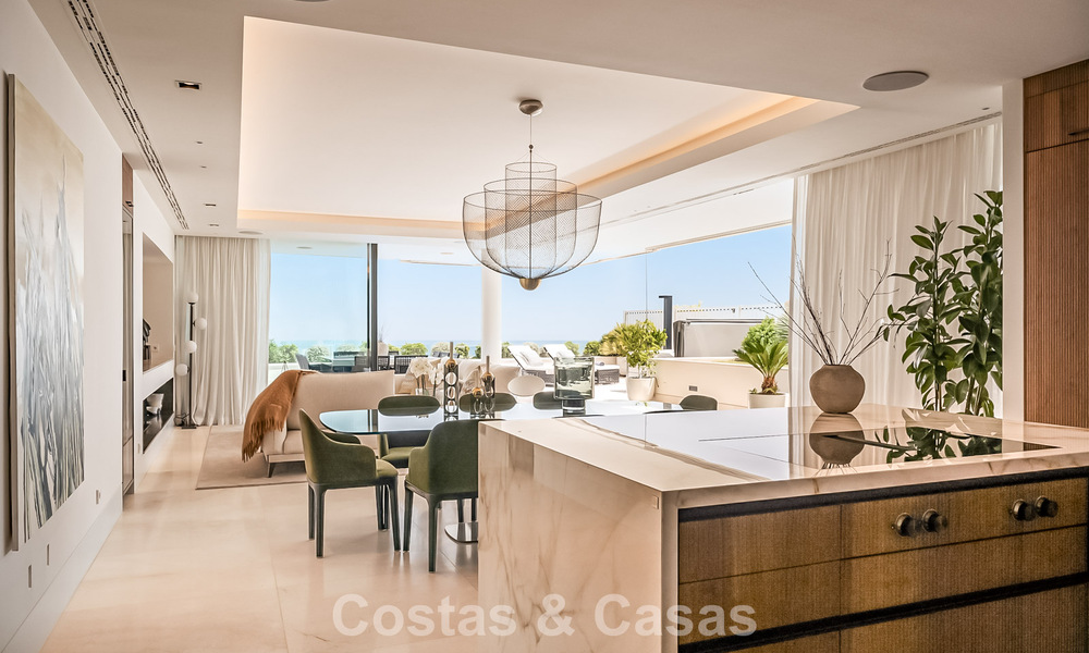 Modern appartement met villakarakter te koop met zeezicht in een exclusief complex in La Quinta, Marbella - Benahavis 794545