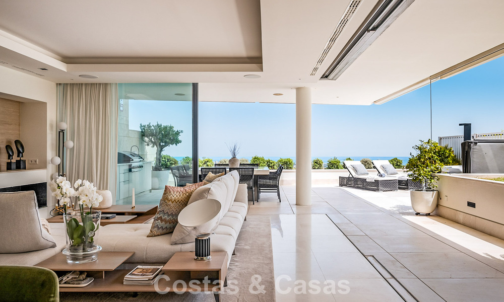 Modern appartement met villakarakter te koop met zeezicht in een exclusief complex in La Quinta, Marbella - Benahavis 794546