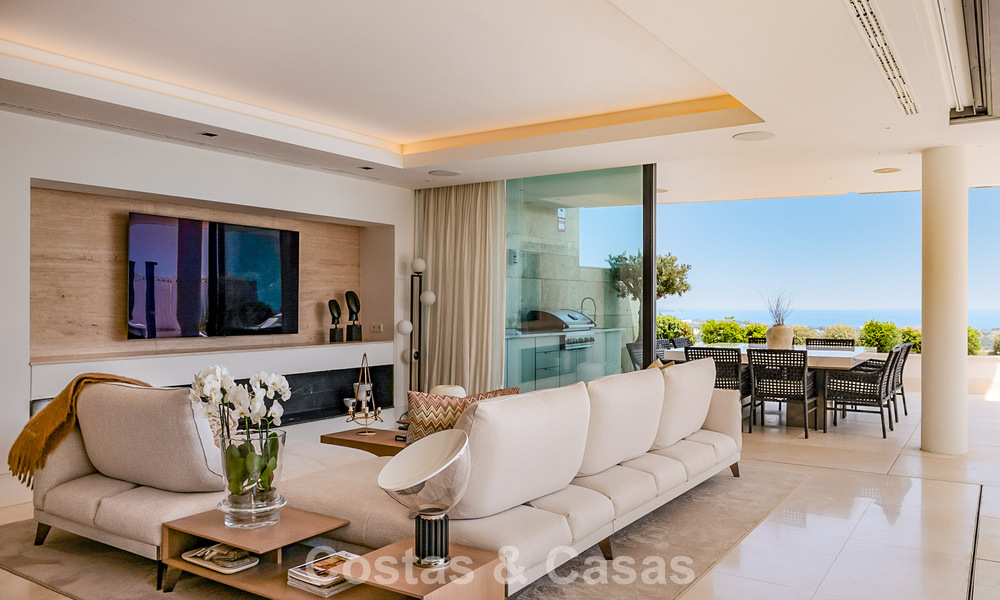 Modern appartement met villakarakter te koop met zeezicht in een exclusief complex in La Quinta, Marbella - Benahavis 794549