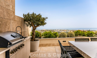 Modern appartement met villakarakter te koop met zeezicht in een exclusief complex in La Quinta, Marbella - Benahavis 794553 