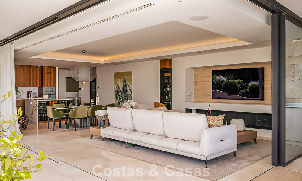 Modern appartement met villakarakter te koop met zeezicht in een exclusief complex in La Quinta, Marbella - Benahavis 794556