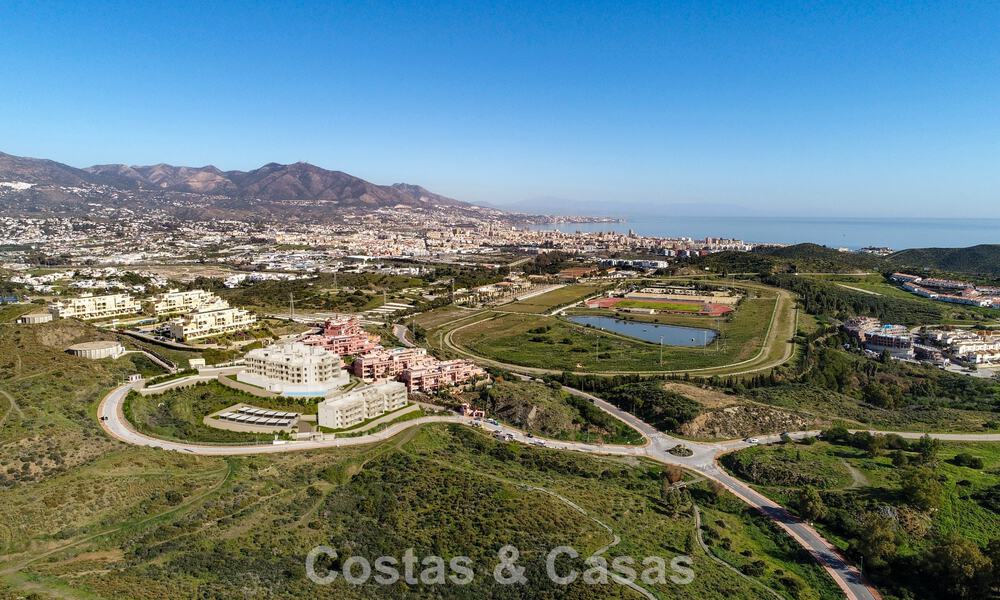 Nieuwe, moderne appartementen met fenomenaal uitzicht te koop in Mijas Costa, Costa del Sol 794609