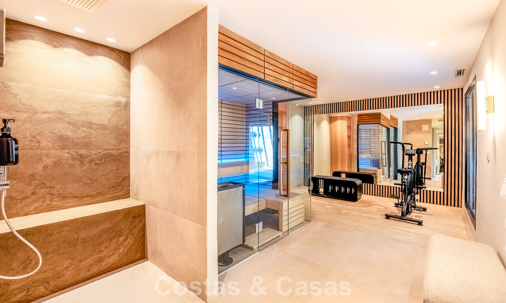 Luxueus herenhuis te koop in een gated complex op de Golden Mile van Marbella 794944