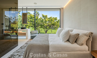 Ultramoderne halfvrijstaande villa met privétuin en -zwembad te koop aan de Golden Mile, Marbella 795036 