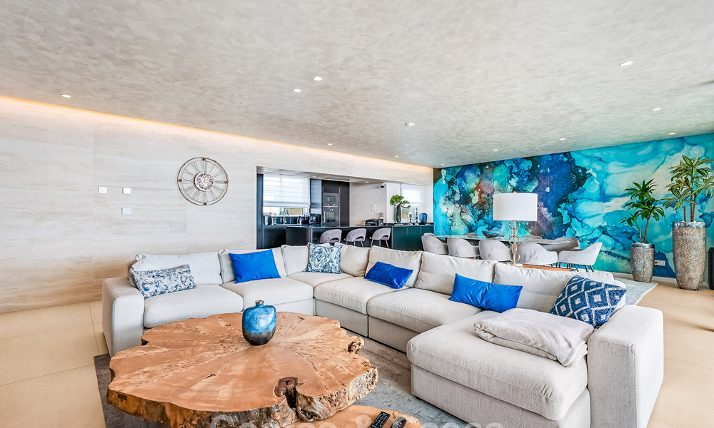 Exclusief, modern luxe penthouse met panoramisch berg- en zeezicht te koop op enkele minuten van Marbella stad 795332