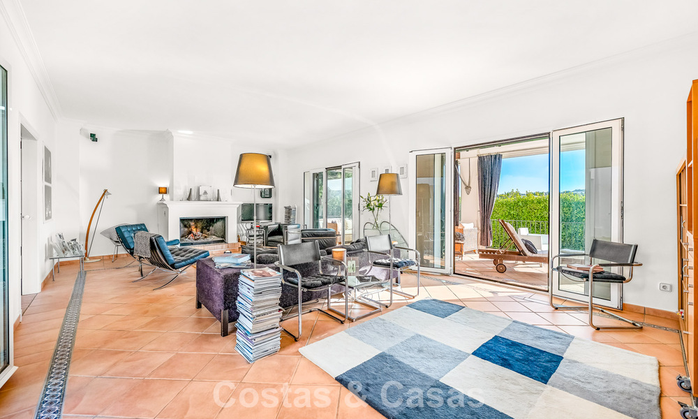 Authentieke Andalusische villa met idyllisch, panoramisch golfzicht te koop in Sotogrande Alto, Costa del Sol 795189