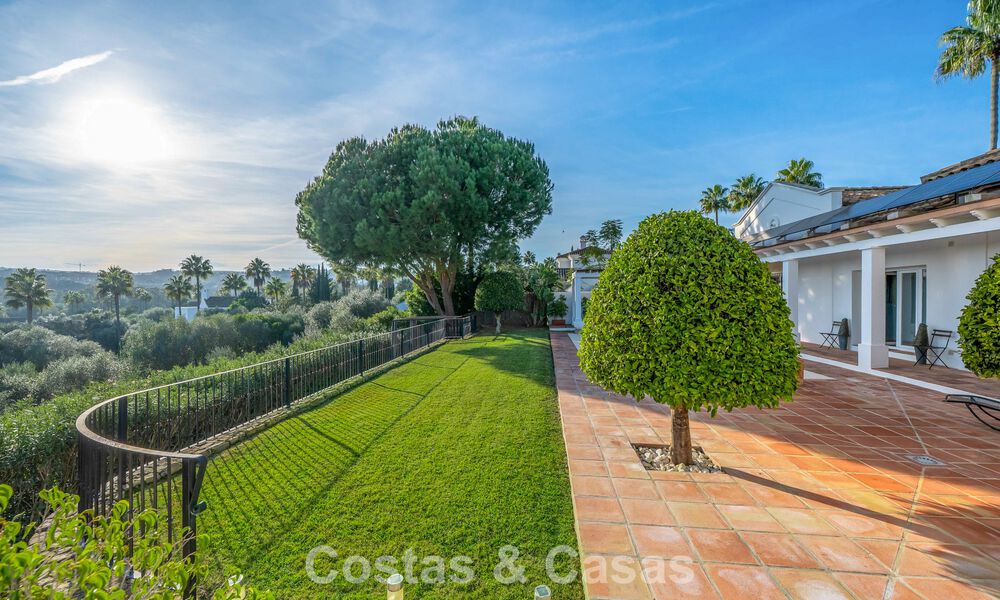 Authentieke Andalusische villa met idyllisch, panoramisch golfzicht te koop in Sotogrande Alto, Costa del Sol 795205
