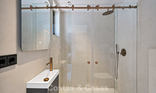 Stijlvol gemoderniseerd herenhuis te koop op wandelafstand van het strand in Puerto Banus, Marbella 795309 