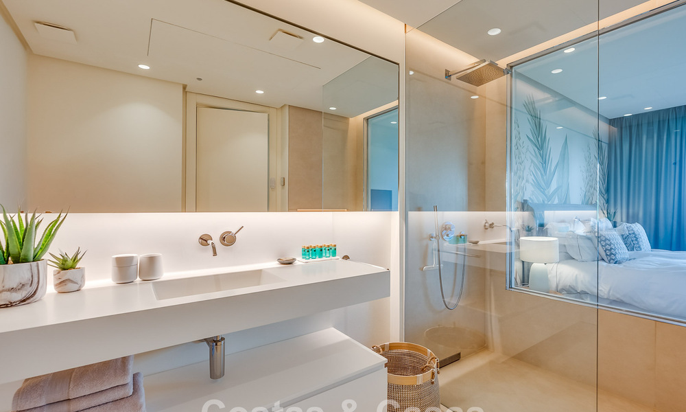 Luxueus, hedendaags tuinappartement met zeezicht te koop in een boutique complex nabij Marbella stad 795345