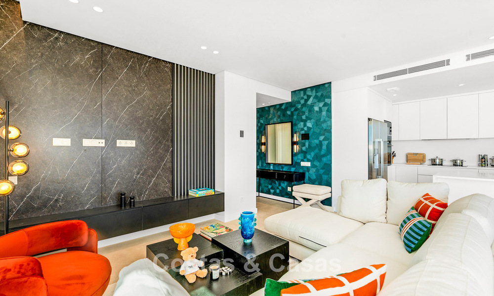 Instapklaar, avant-gardist appartement met subliem zeezicht te koop op luttele minuten van Marbella stad 795358