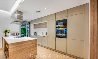 Eigentijds, tuinappartement te koop op enkele minuten lopen van het strand en Puerto Banus, Marbella 795739 