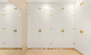 Elegante Andalusische luxevilla met grote tuin te koop in Nueva Andalucia’s golfvallei, Marbella 795423 