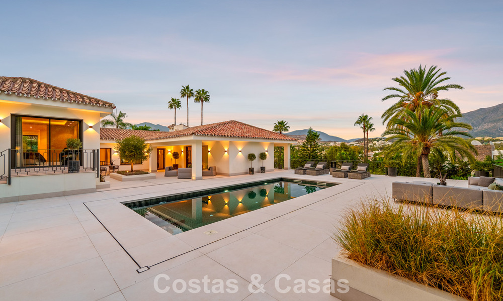 Elegante designvilla met panoramisch uitzicht te koop over de golfvallei van Nueva Andalucia, Marbella 795678