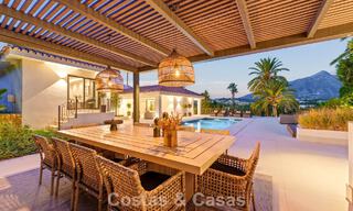 Elegante designvilla met panoramisch uitzicht te koop over de golfvallei van Nueva Andalucia, Marbella 795682 