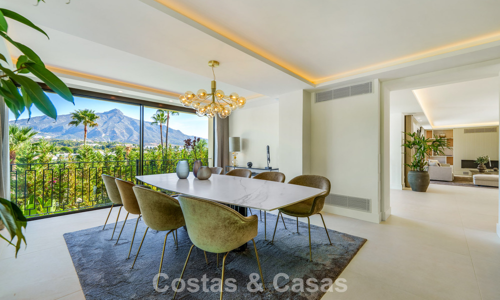 Elegante designvilla met panoramisch uitzicht te koop over de golfvallei van Nueva Andalucia, Marbella 795686