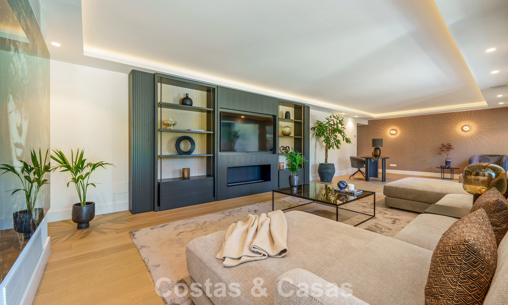 Elegante designvilla met panoramisch uitzicht te koop over de golfvallei van Nueva Andalucia, Marbella 795710