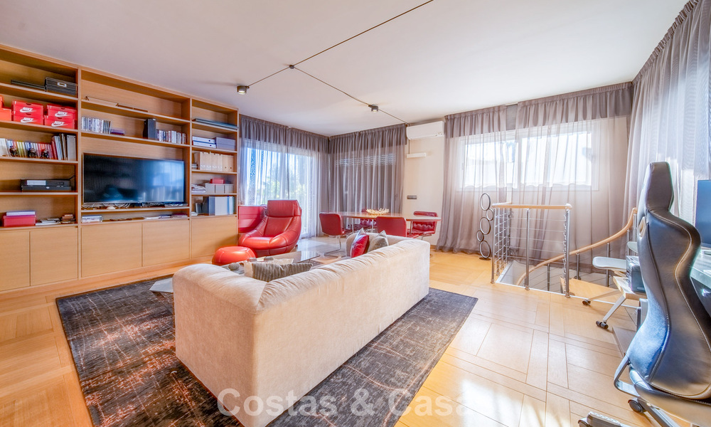 Luxe gerenoveerde villa op een steenworp van de golfbaan te koop in Guadalmina Alta, Marbella 795867