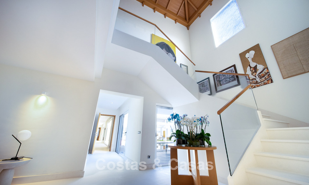 Luxe gerenoveerde villa op een steenworp van de golfbaan te koop in Guadalmina Alta, Marbella 795877