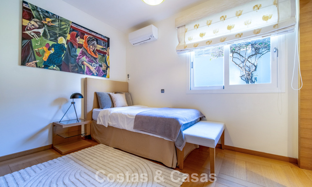 Luxe gerenoveerde villa op een steenworp van de golfbaan te koop in Guadalmina Alta, Marbella 795881