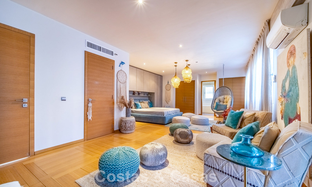 Luxe gerenoveerde villa op een steenworp van de golfbaan te koop in Guadalmina Alta, Marbella 795888