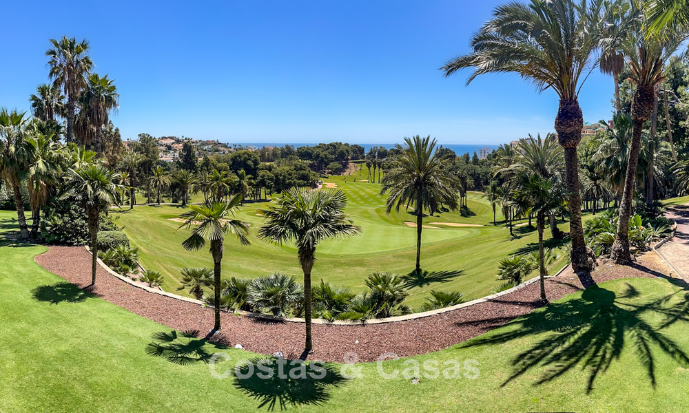 Exclusieve nieuwbouwappartementen met panoramisch golf- en zeezicht te koop in Benalmadena, Costa del Sol 795448