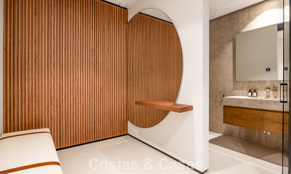 Spectaculaire, hedendaagse luxevilla te koop met zeezicht in El Madroñal, Marbella - Benahavis 796254