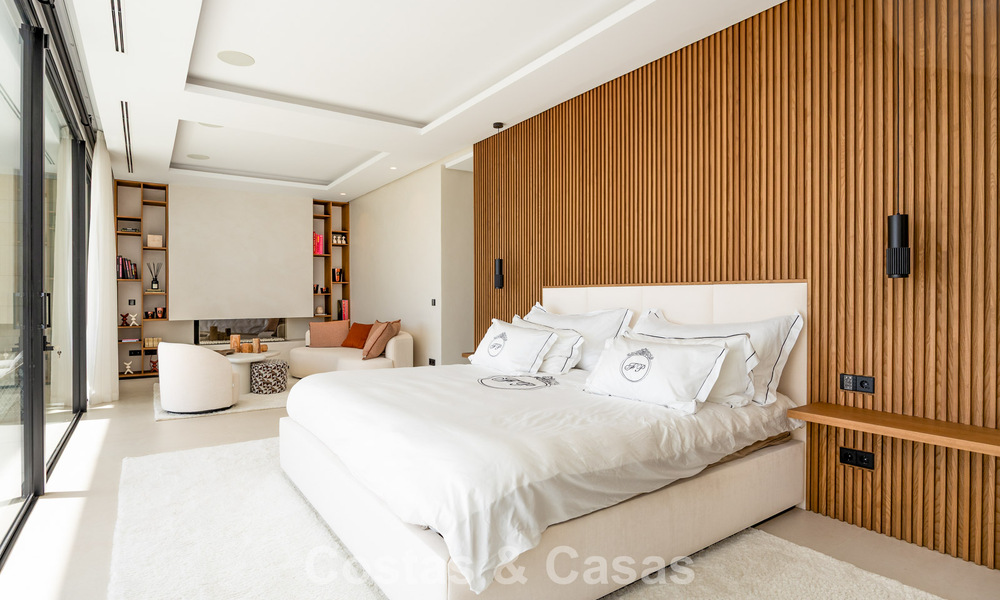 Spectaculaire, hedendaagse luxevilla te koop met zeezicht in El Madroñal, Marbella - Benahavis 796265