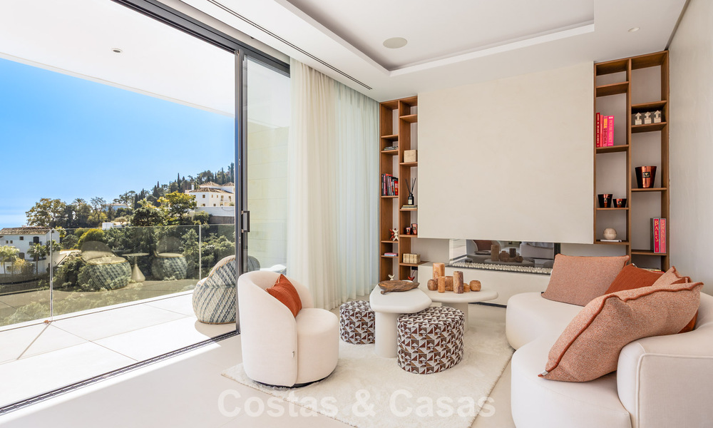 Spectaculaire, hedendaagse luxevilla te koop met zeezicht in El Madroñal, Marbella - Benahavis 796266