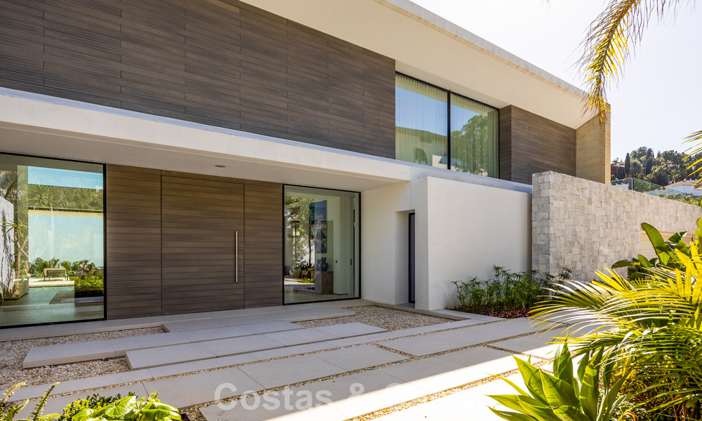 Spectaculaire, hedendaagse luxevilla te koop met zeezicht in El Madroñal, Marbella - Benahavis 796284