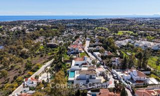 Modern gerenoveerde Andalusiche villa met berg- en zeezicht te koop in Nueva Andalucia, Marbella 796106 