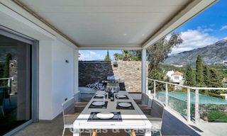 Modern gerenoveerde Andalusiche villa met berg- en zeezicht te koop in Nueva Andalucia, Marbella 796134 