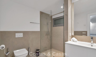 Modern gerenoveerde Andalusiche villa met berg- en zeezicht te koop in Nueva Andalucia, Marbella 796155 
