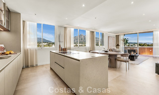 Modern gerenoveerd appartement met ruim terras te koop met weids uitzicht in Nueva Andalucia, Marbella 796049 