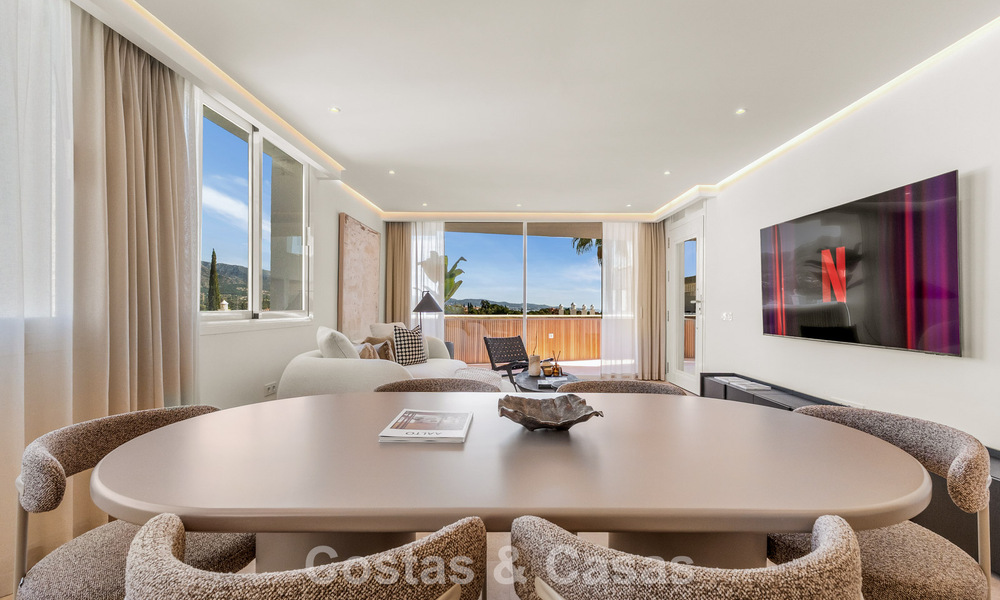 Modern gerenoveerd appartement met ruim terras te koop met weids uitzicht in Nueva Andalucia, Marbella 796064