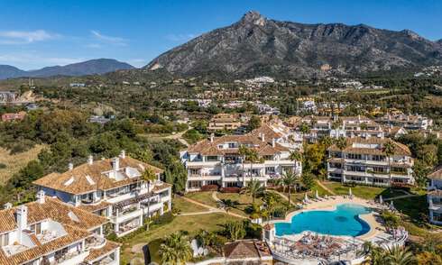Exclusief duplex penthouse met een modern en licht interieur te koop in een beveiligd complex op de Golden Mile, Marbella 796432