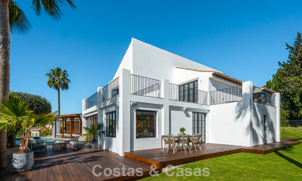 Exclusieve, architecturale villa met panoramisch golf- en zeezicht te koop in Nueva Andalucia, Marbella 796347