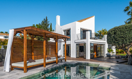 Exclusieve, architecturale villa met panoramisch golf- en zeezicht te koop in Nueva Andalucia, Marbella 796360