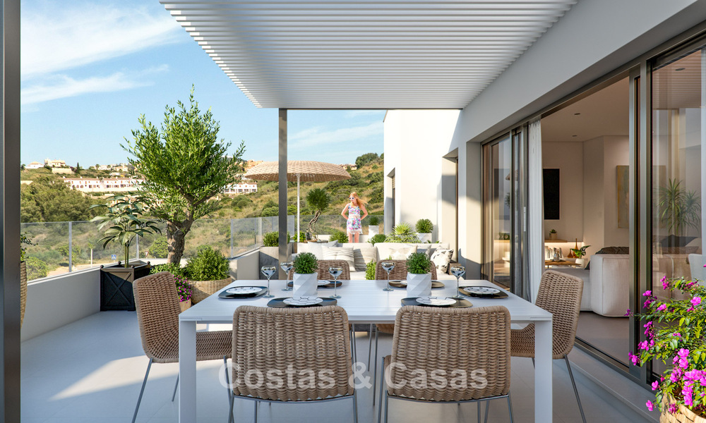 Eigentijdse, luxe appartementen met zeezicht in een nieuw complex te koop tussen Marbella en Sotogrande, Costa del Sol 796320