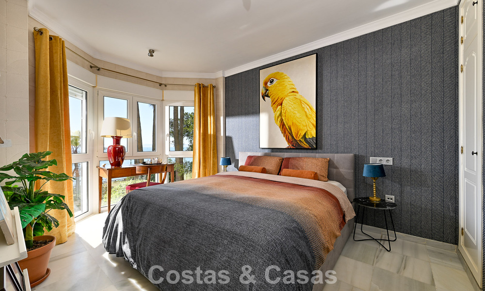 Exclusief eerstelijnstrand appartement met panoramisch zeezicht te koop in Estepona centrum 795970