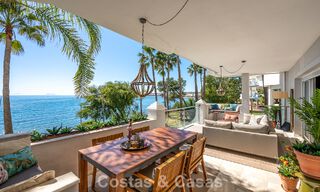 Exclusief eerstelijnstrand appartement met panoramisch zeezicht te koop in Estepona centrum 795983 