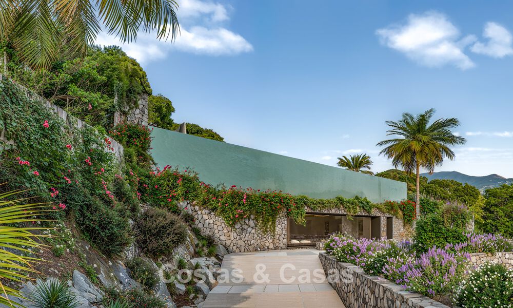 Innovatieve nieuwbouwappartementen met avant-gardist architectuur te koop in het centrum van Estepona 795914