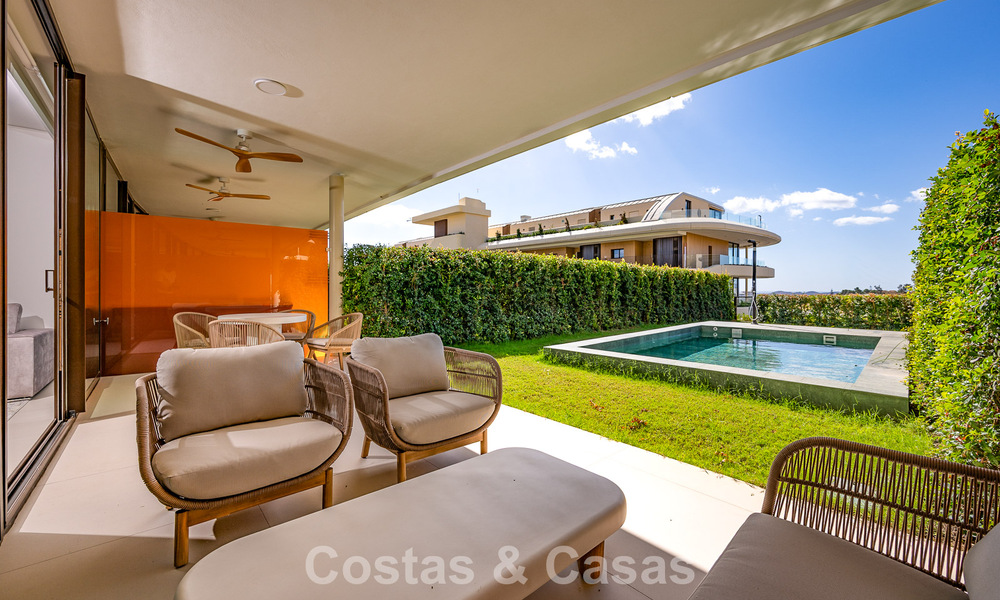 Kwalitatief gelijkvloers appartement met privétuin en zwembad te koop in Fuengirola, Costa del Sol 796588