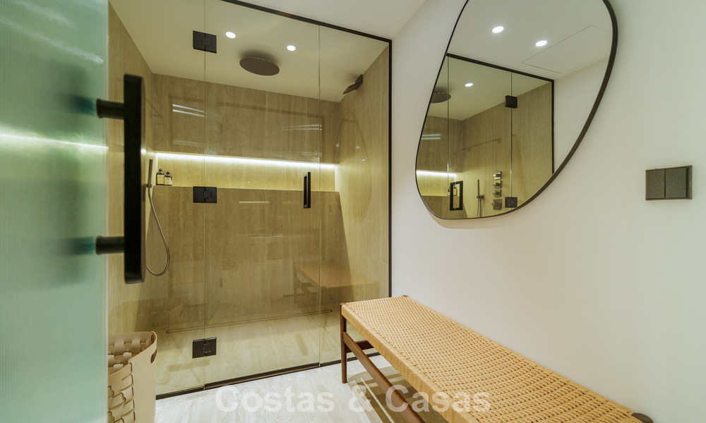 Exclusieve, moderne luxevilla te koop op loopafstand van het strand in het oostelijk deel van Marbella 796873