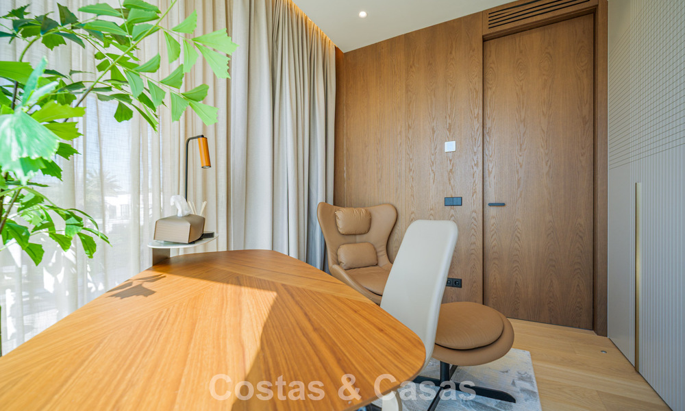 Exclusieve, moderne luxevilla te koop op loopafstand van het strand in het oostelijk deel van Marbella 796904