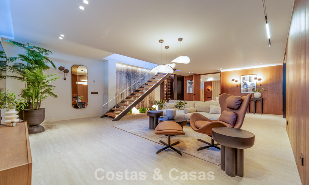 Exclusieve, moderne luxevilla te koop op loopafstand van het strand in het oostelijk deel van Marbella 796912