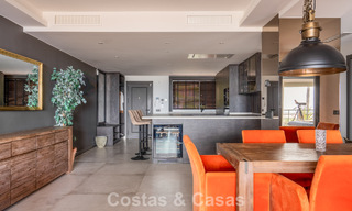 Ruim appartement met panoramisch golf- en zeezicht te koop in Nueva Andalucia, Marbella 796924 