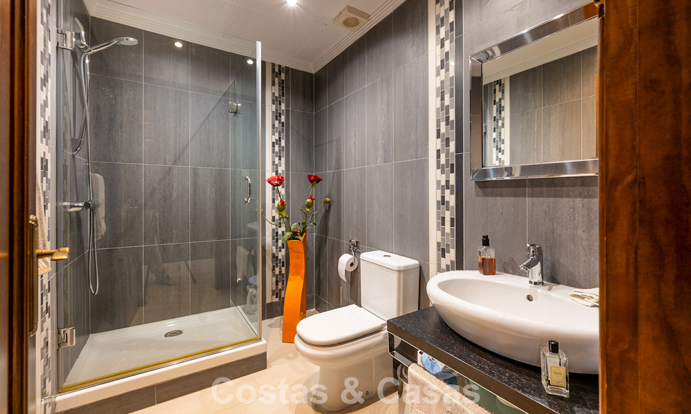 Mediterrane frontline golfvilla met panoramisch uitzicht te koop in La Cala golf resort, Mijas Costa 796478